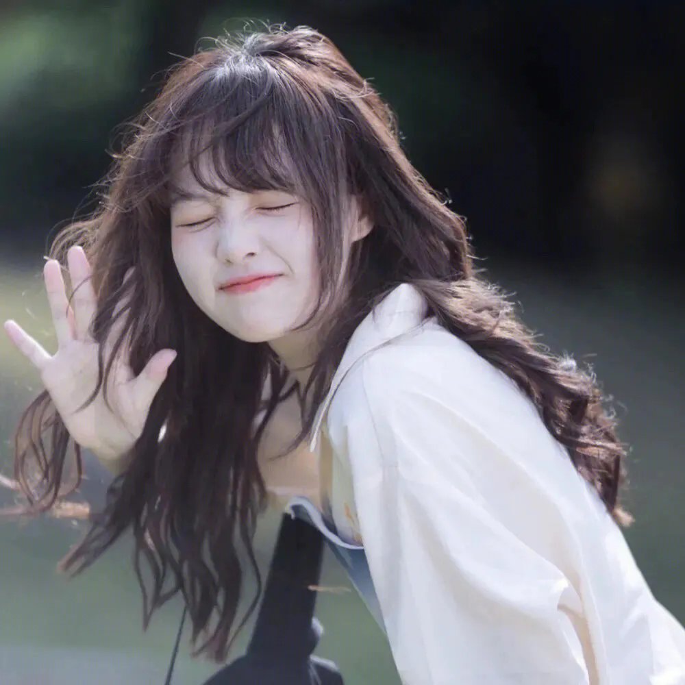 穿成草包,被祸害的一家人有救了